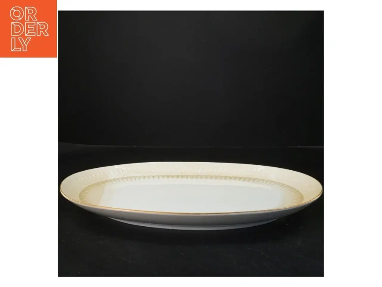 Billede 1 - Porcelænsfad 38x26 cm (str. 38x26 cm)