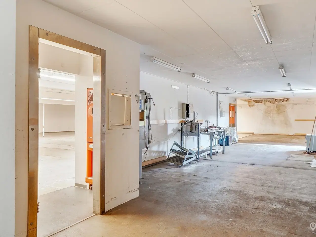 Billede 8 - Stor-butik ved byens bedste indfaldsvej