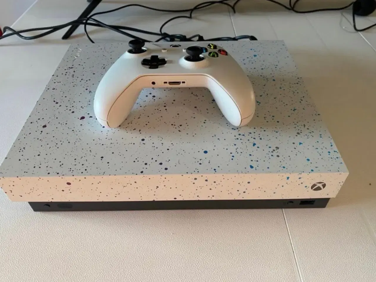 Billede 2 - Xbox One X, Limited edition