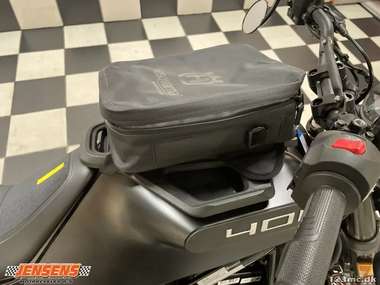 Billede 15 - Husqvarna Svartpilen 401