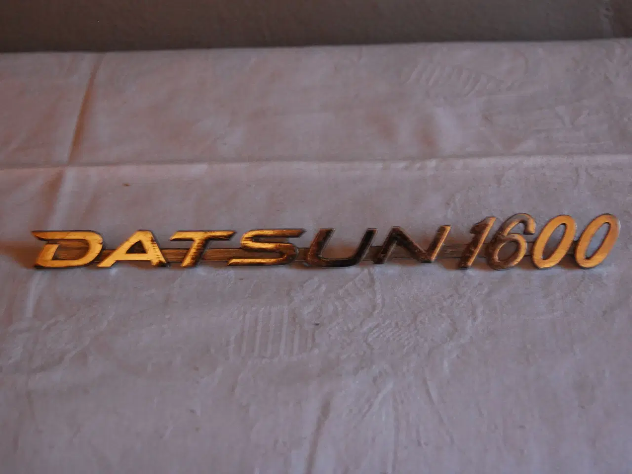 Billede 2 - Emblem til Datsun veteran