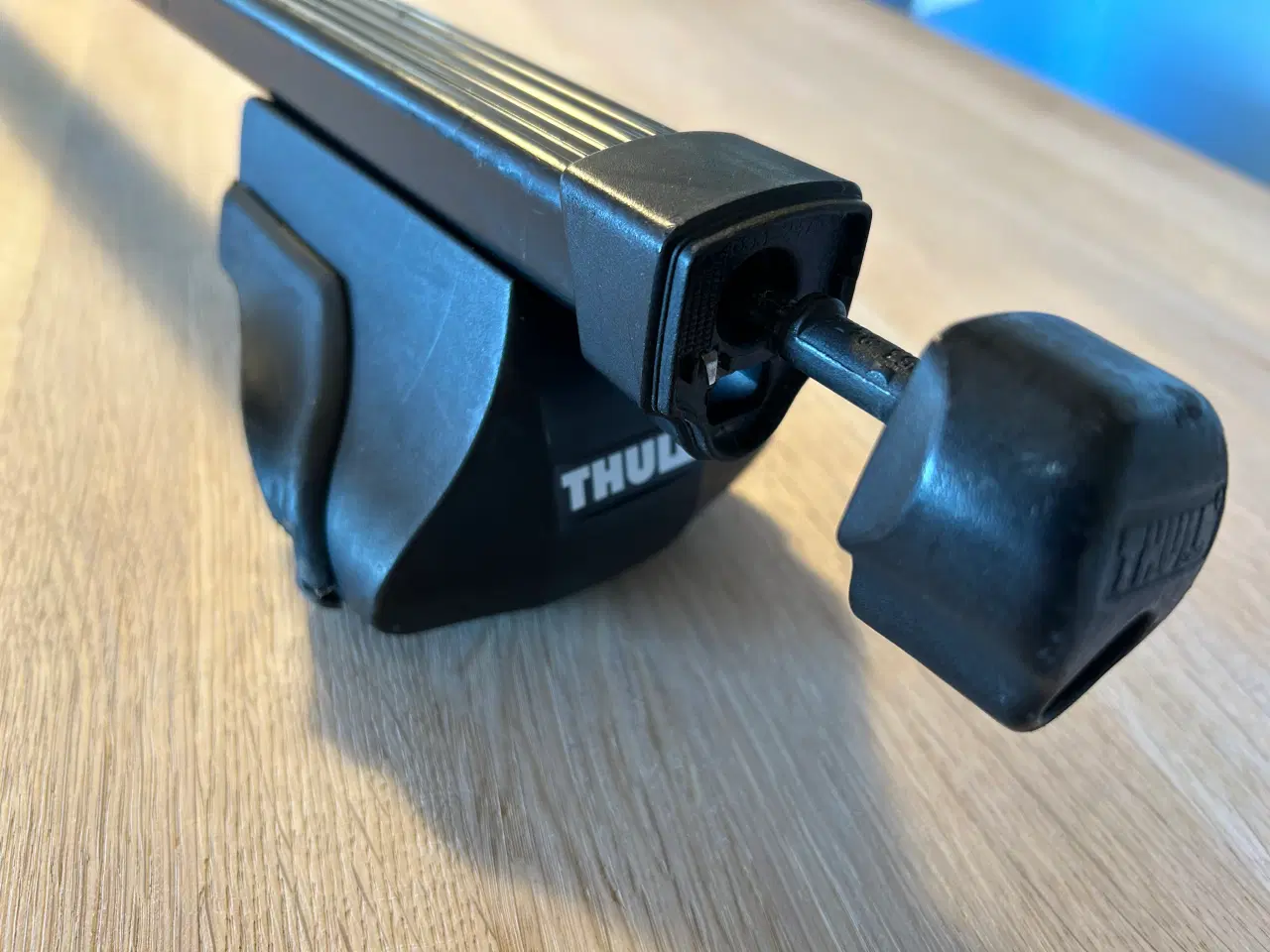 Billede 2 - Thule tagbøjler til hævet ræling