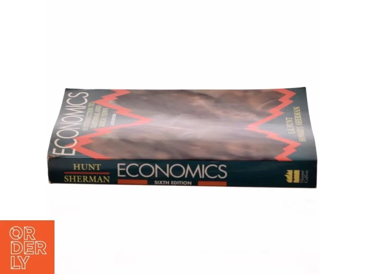 Billede 2 - Economics : an introduction to traditional and radical views (Bog)