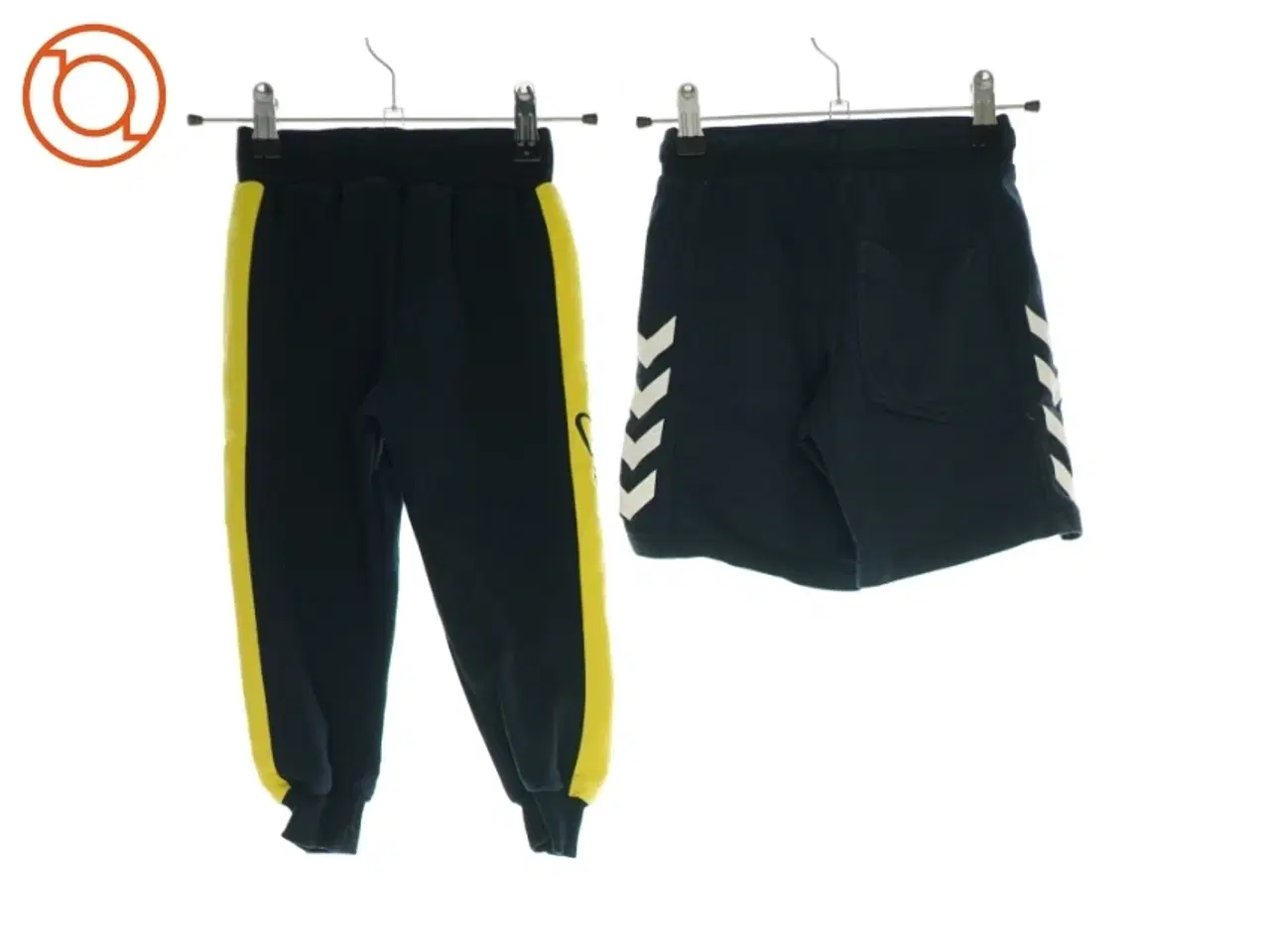 Billede 2 - Joggingbukser og shorts fra Nike og Hummel (Str. 104)