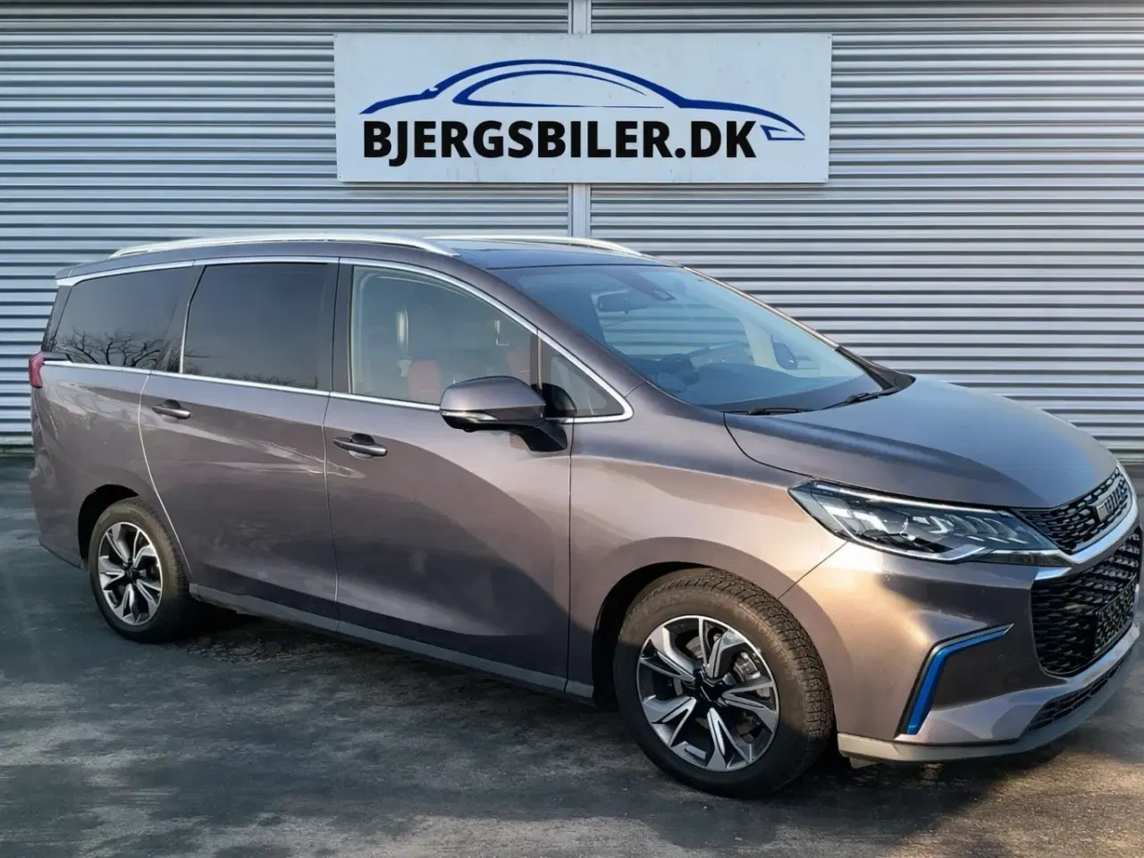 Billede 1 - Maxus Euniq5 52 Exclusive 7prs