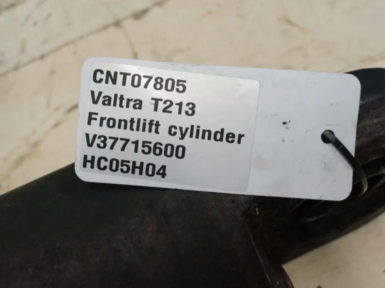 Billede 3 - Valtra T213 Frontlift Cylinder V37715600