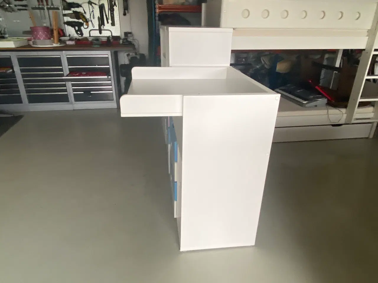 Billede 1 - IKEA møbler - reol og puselkommode