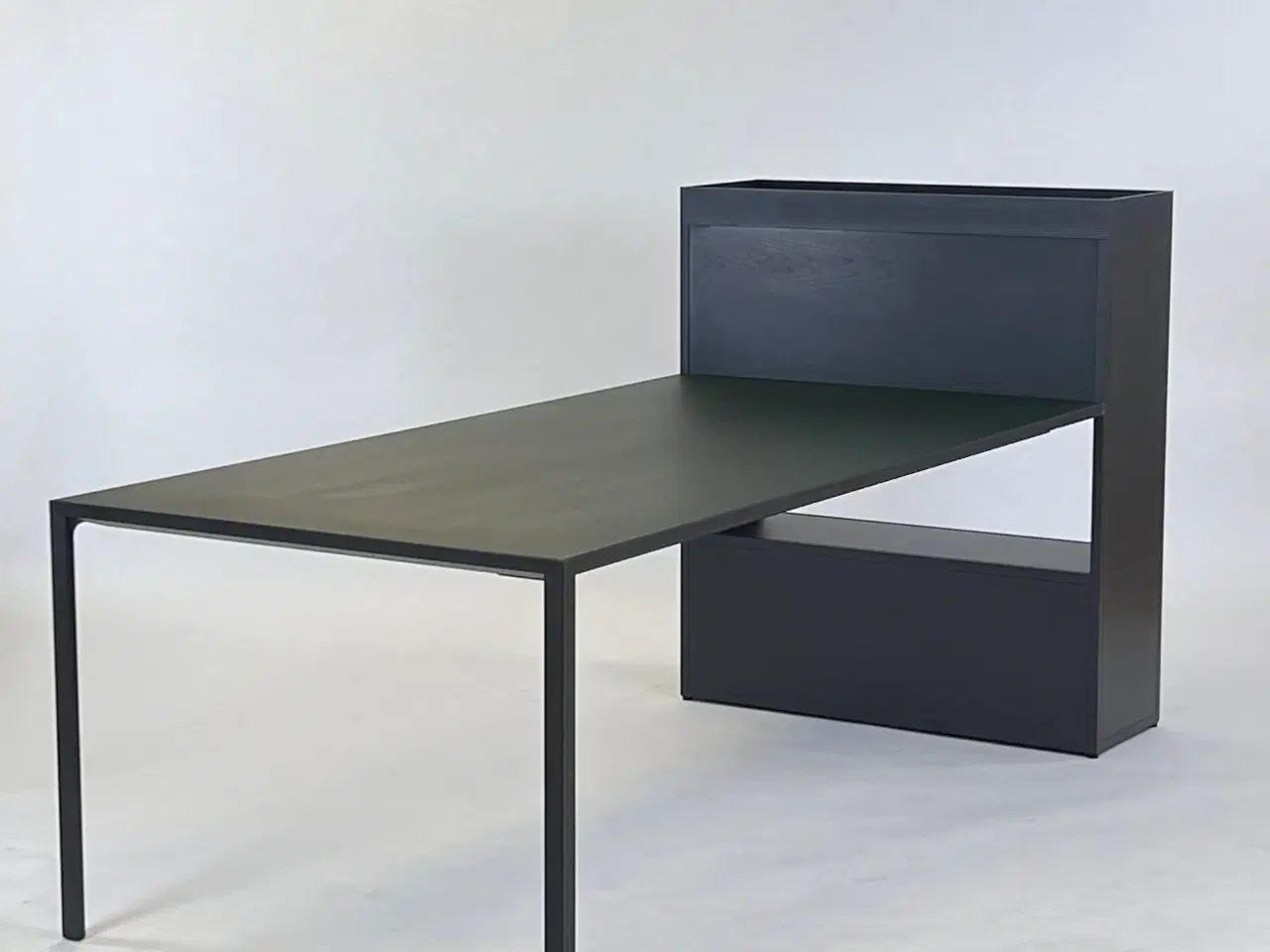 Billede 4 - HAY New Order Reol og bord