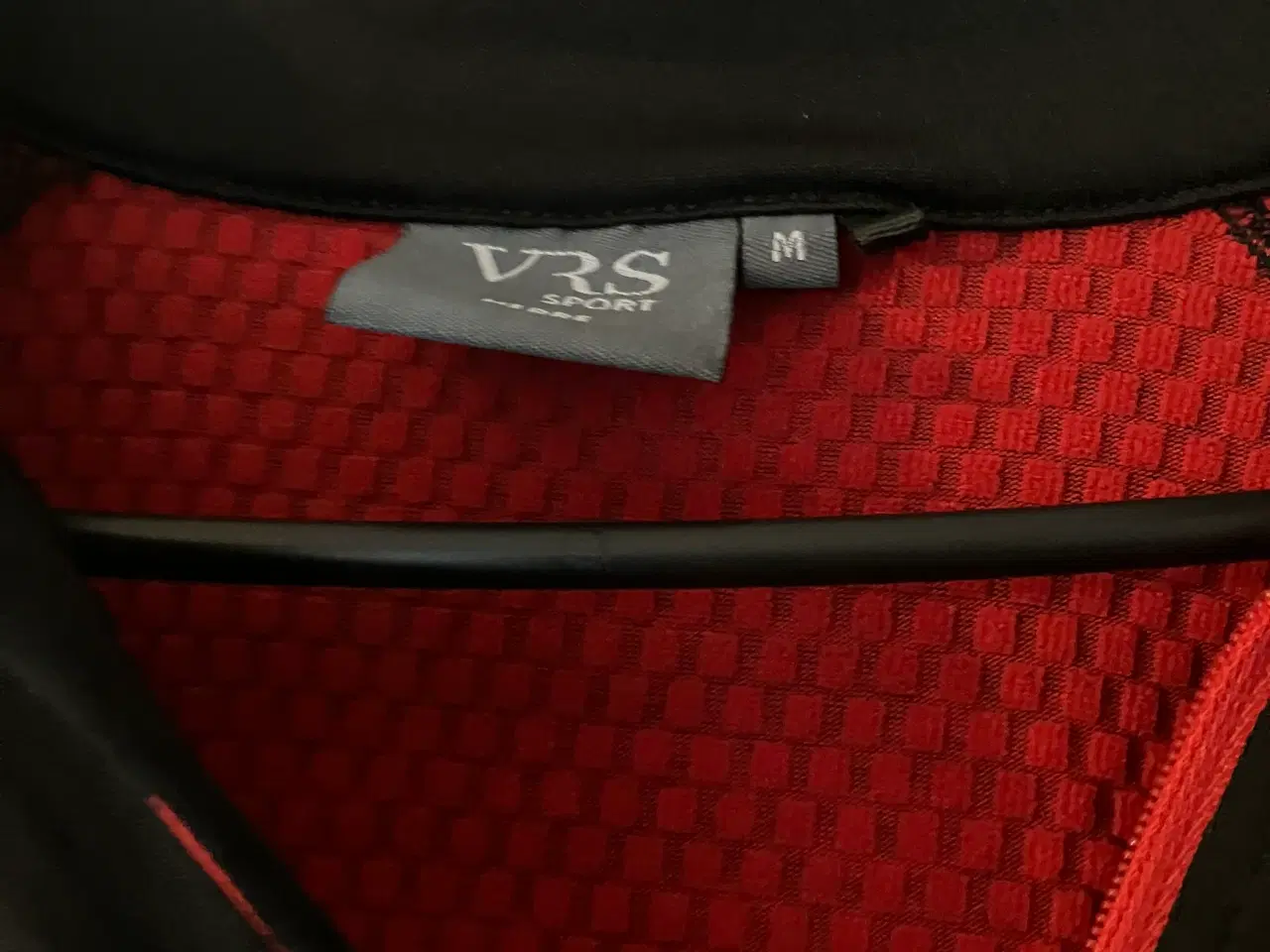 Billede 3 - Herrebluse med lynlås