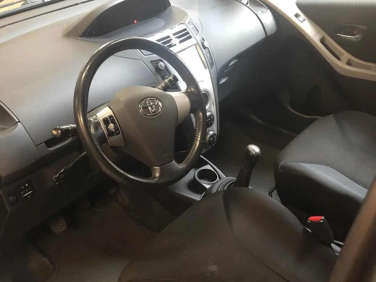 Billede 7 - Yaris T sport 133hk 