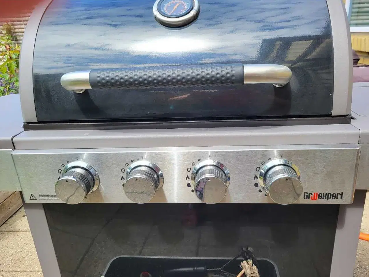 Billede 1 - Barbeque gasgrill m. sidebrænder rustfri stål sort