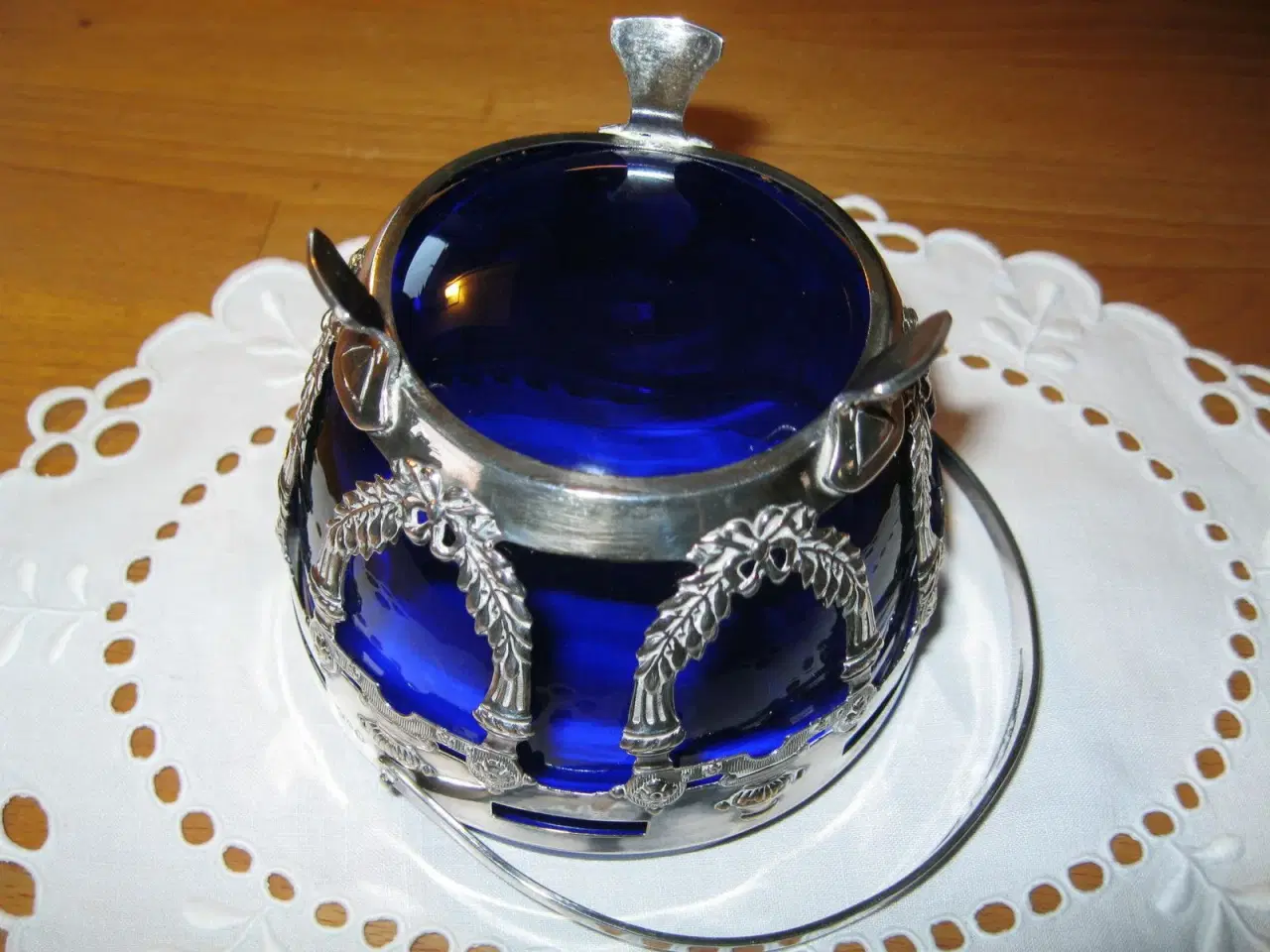 Billede 5 - Gl. sølvplet sukkerkumme med blå indsats