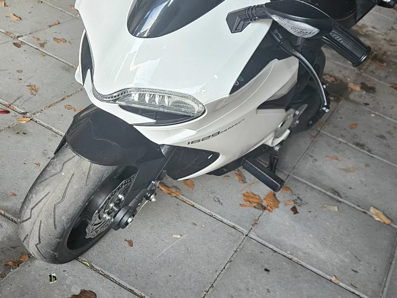 Billede 2 - EL motorcykel til børn