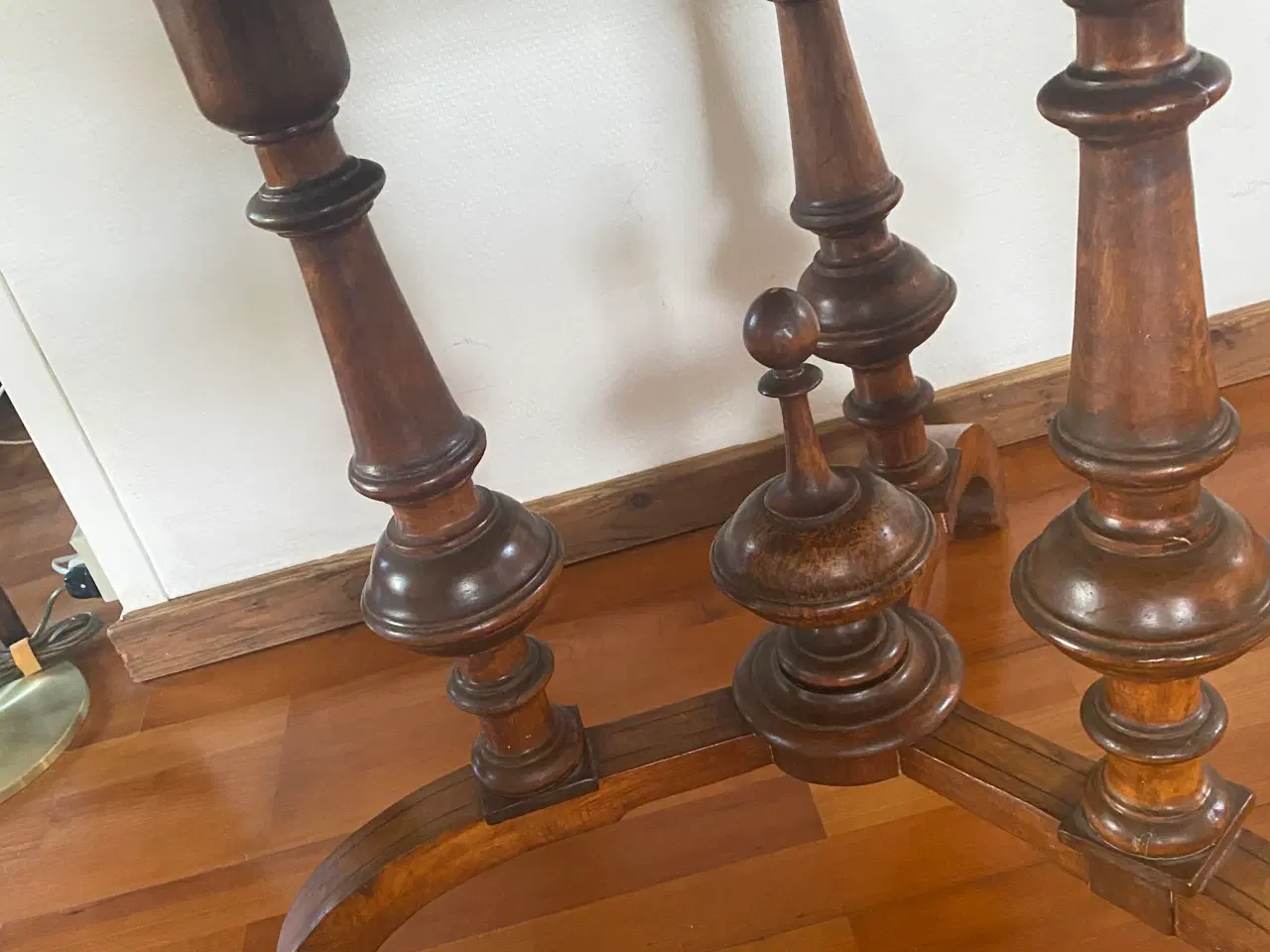 Billede 4 - 8 kantet side/lampebord