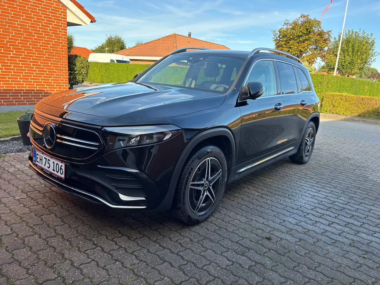 Billede 3 - Mercedes EQB 250+ AMG LINE