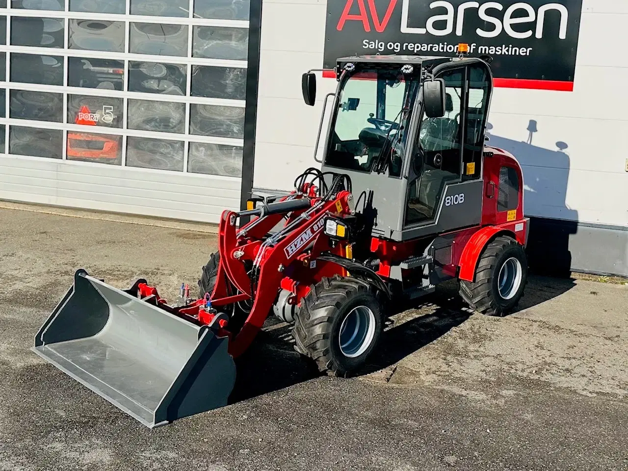 Billede 1 - HZM - 810B Minilæsser med kabine