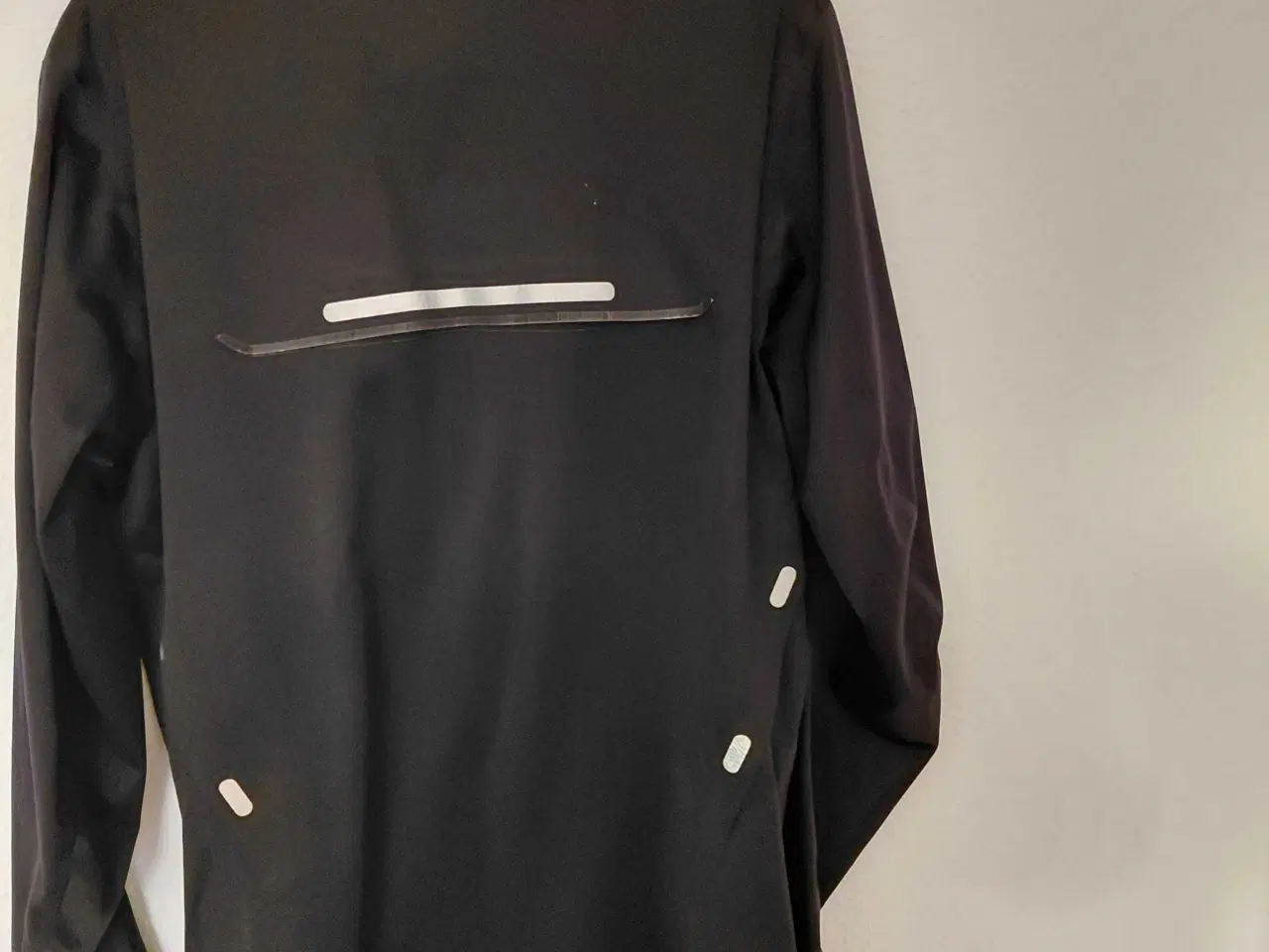 Billede 2 - Nike løbe jakke