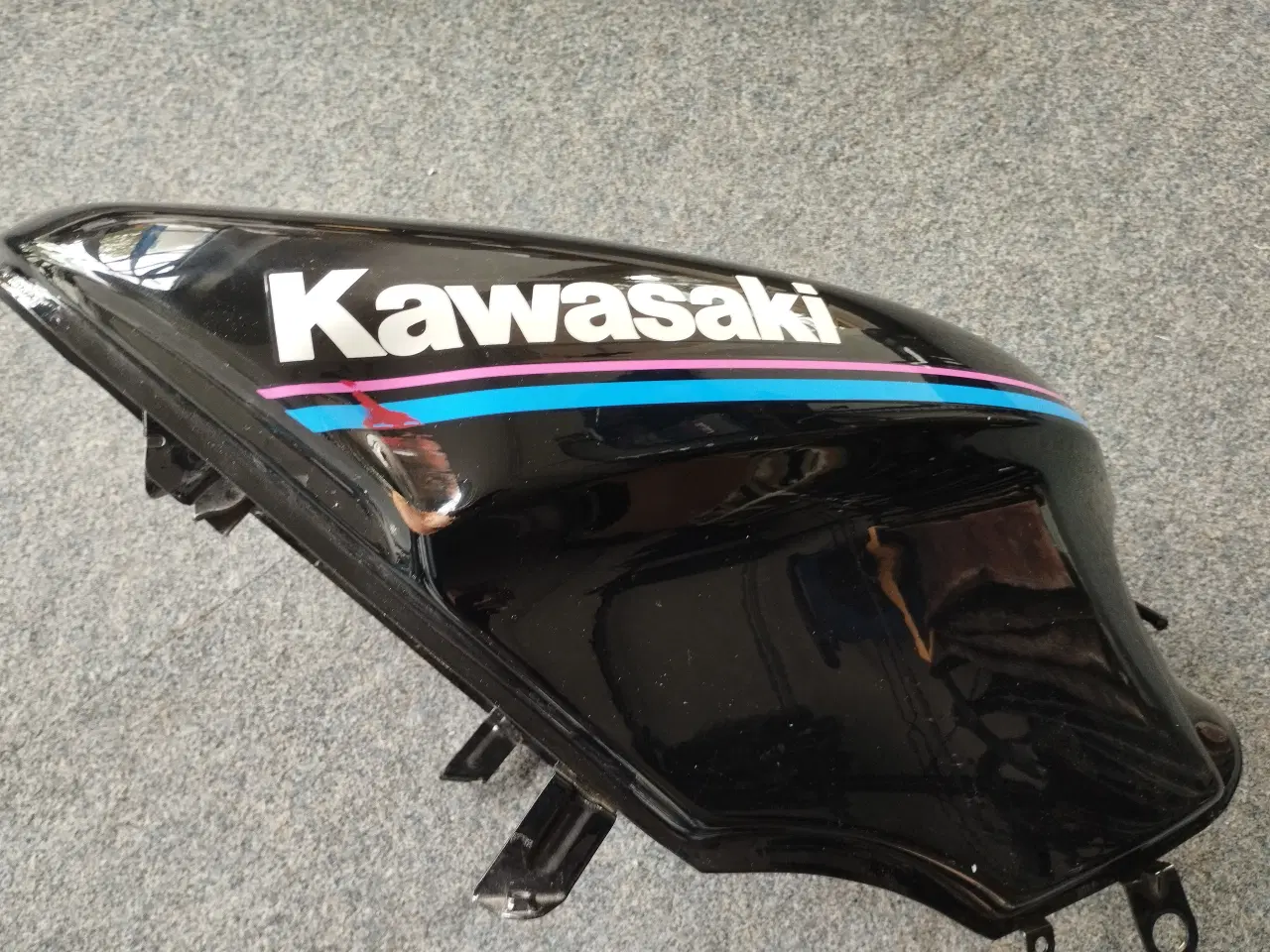 Billede 3 - Reservedel, tank til Kawasaki GPZ 500   ( Se %)