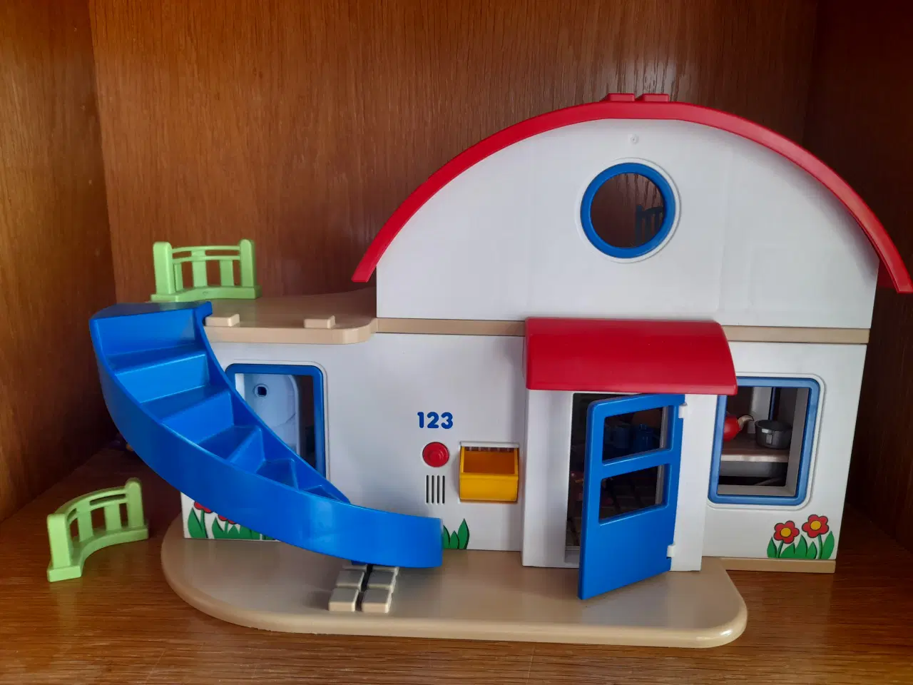 Billede 2 - Playmobil hus med meget tilbehør