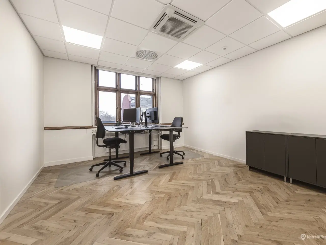Billede 5 - Præsentabelt og indflytningsklart kontor centralt i Hellerup