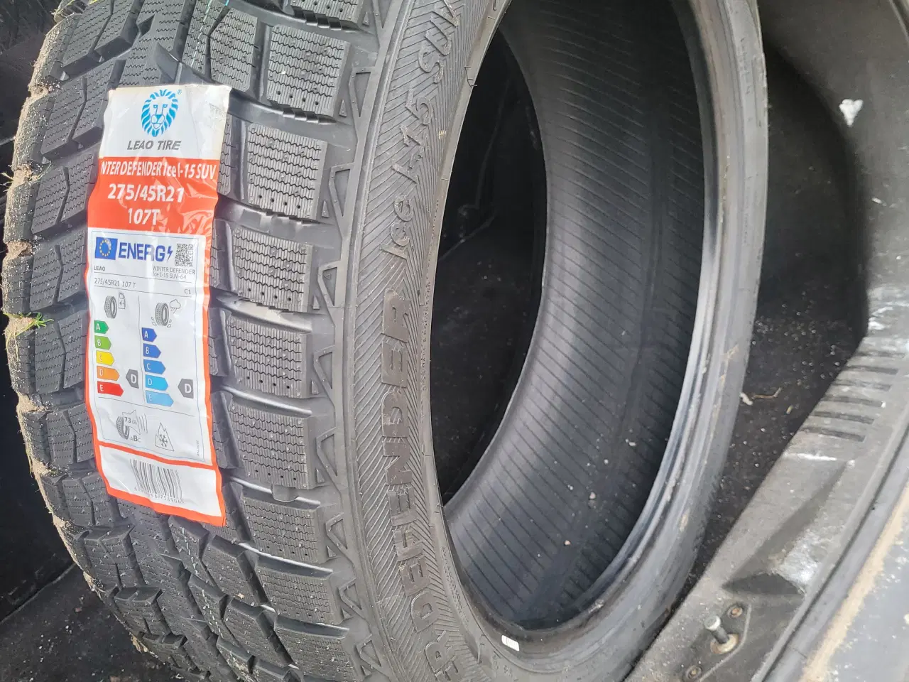 Billede 1 - 275 / 45 R 21 vinter