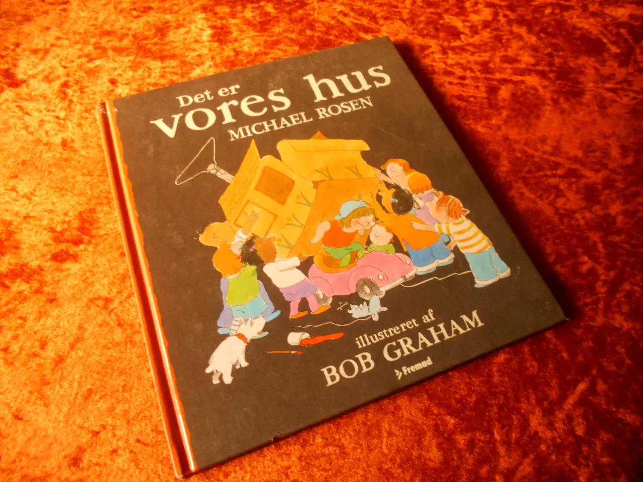 Billede 1 - Det er vores hus, Michael Rosen,