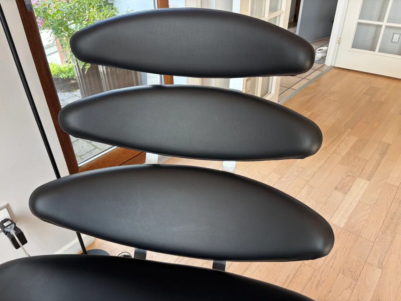 Billede 2 - Ny lænestol med skammel 