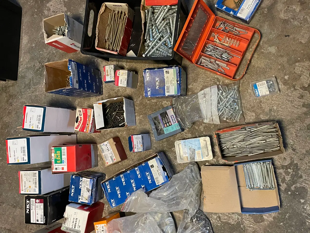 Billede 1 - Div. Skruer,rawlplugs, søm