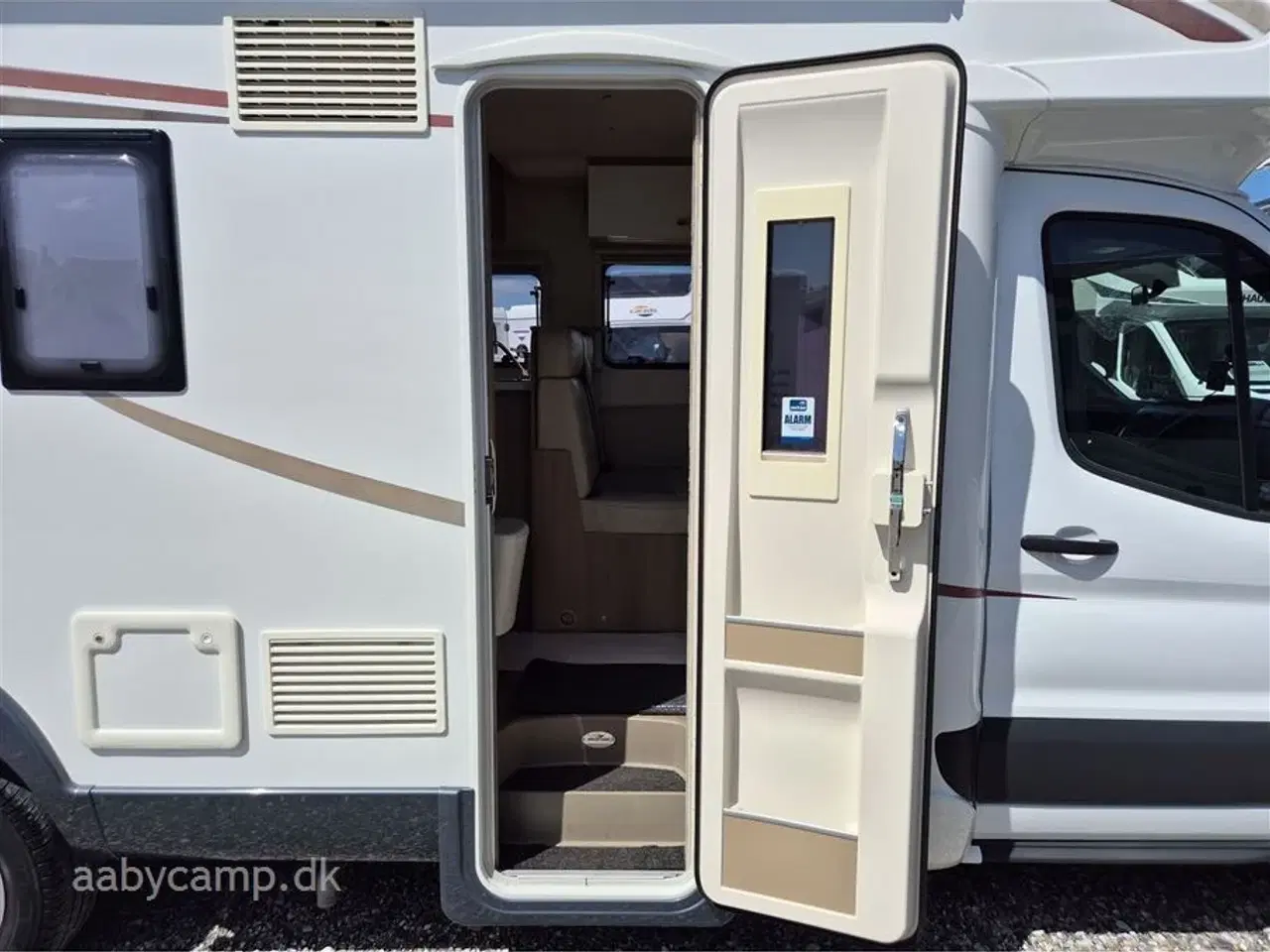 Billede 5 - 2017 - Rollerteam Kronos 284TL   Solcelle. batteri. markise. cykelstativ. Duo-control. Fuld service inkl. tandrem.