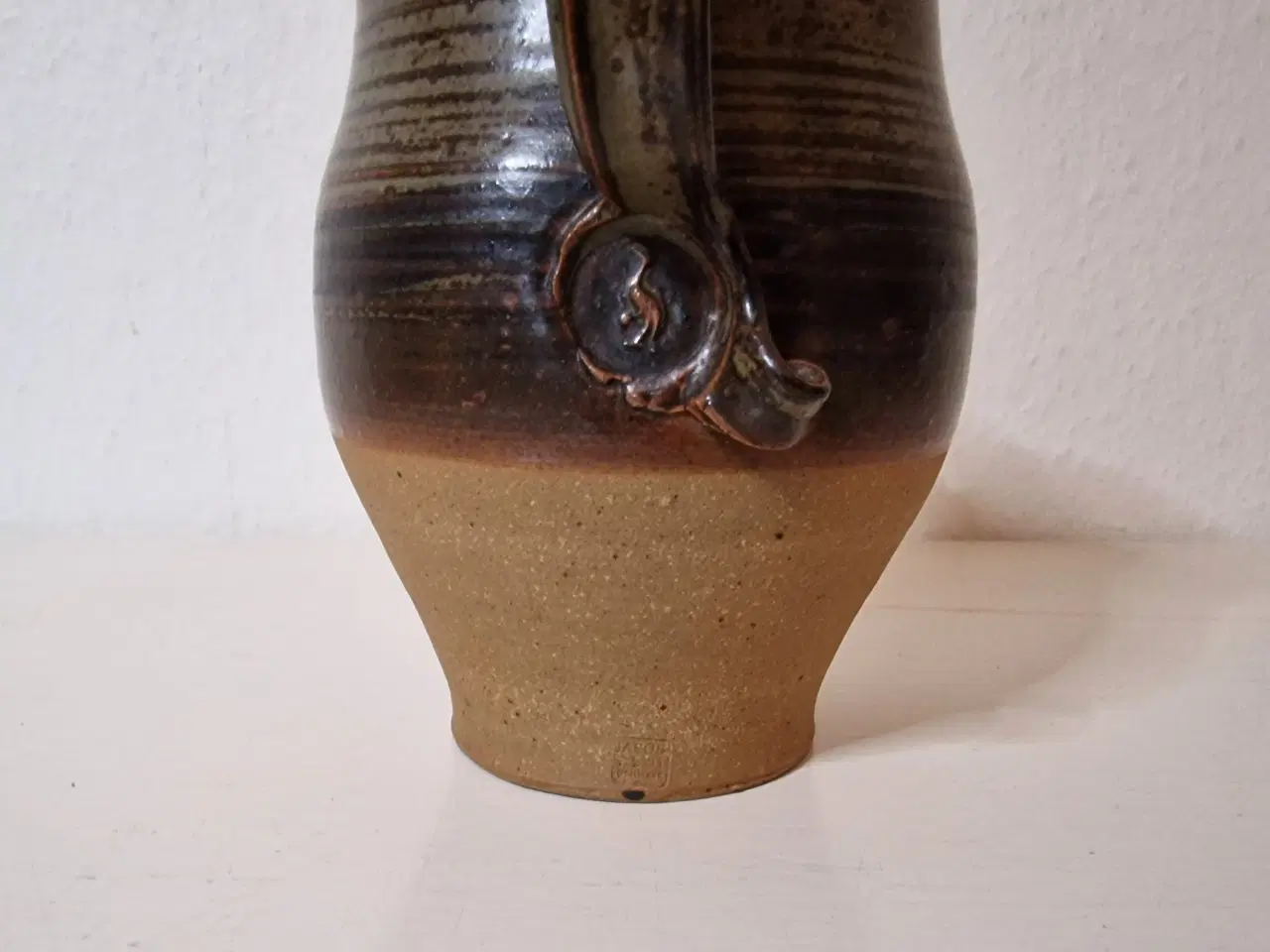Billede 6 - Skøn keramik kande / hankevase af Jacob Bang.