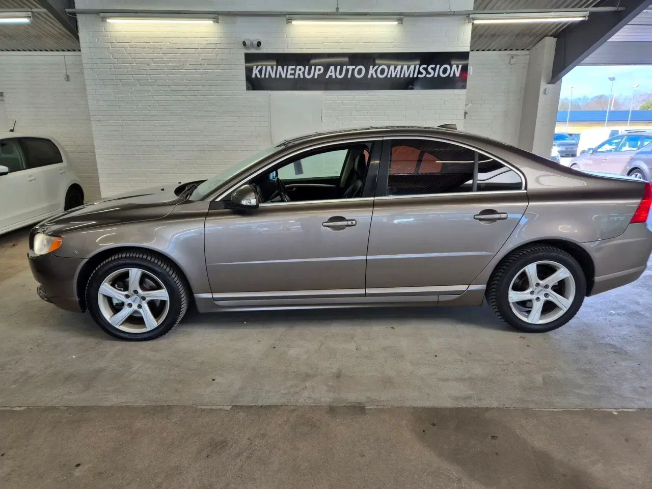 Billede 3 - Volvo S80 2,5 T Momentum 200HK Aut.