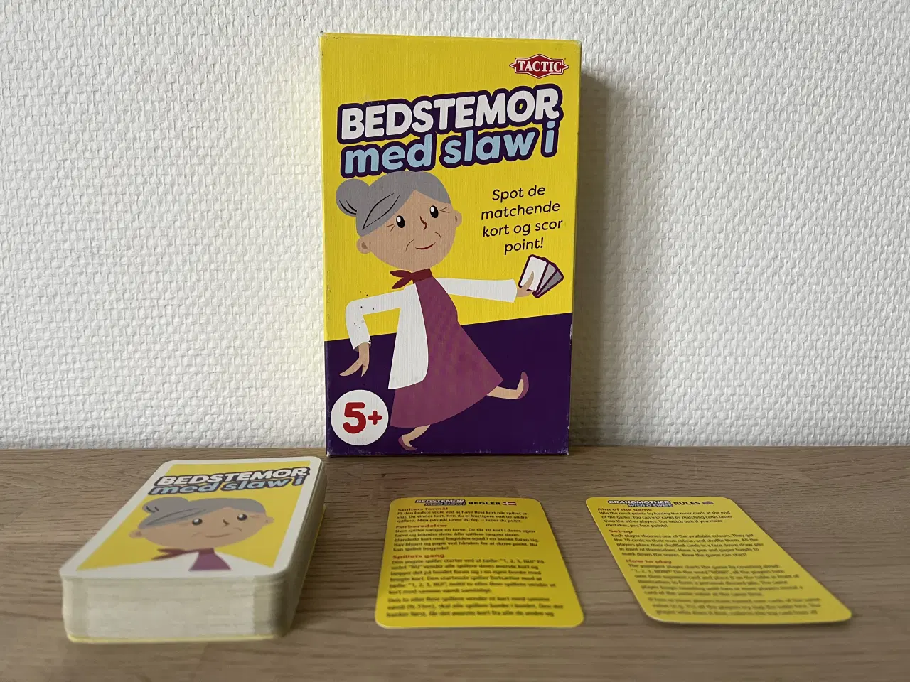 Billede 1 - KOMPLET SPIL: Bedstemor med slaw i