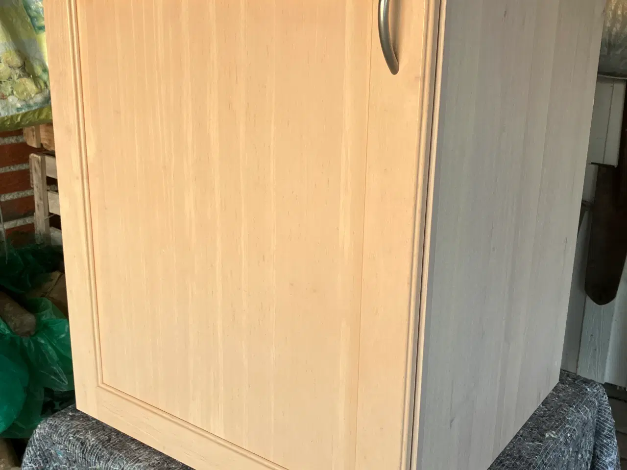 Billede 3 - Hjørneskab KVIK køkken m. 3 mm laminatbordplade