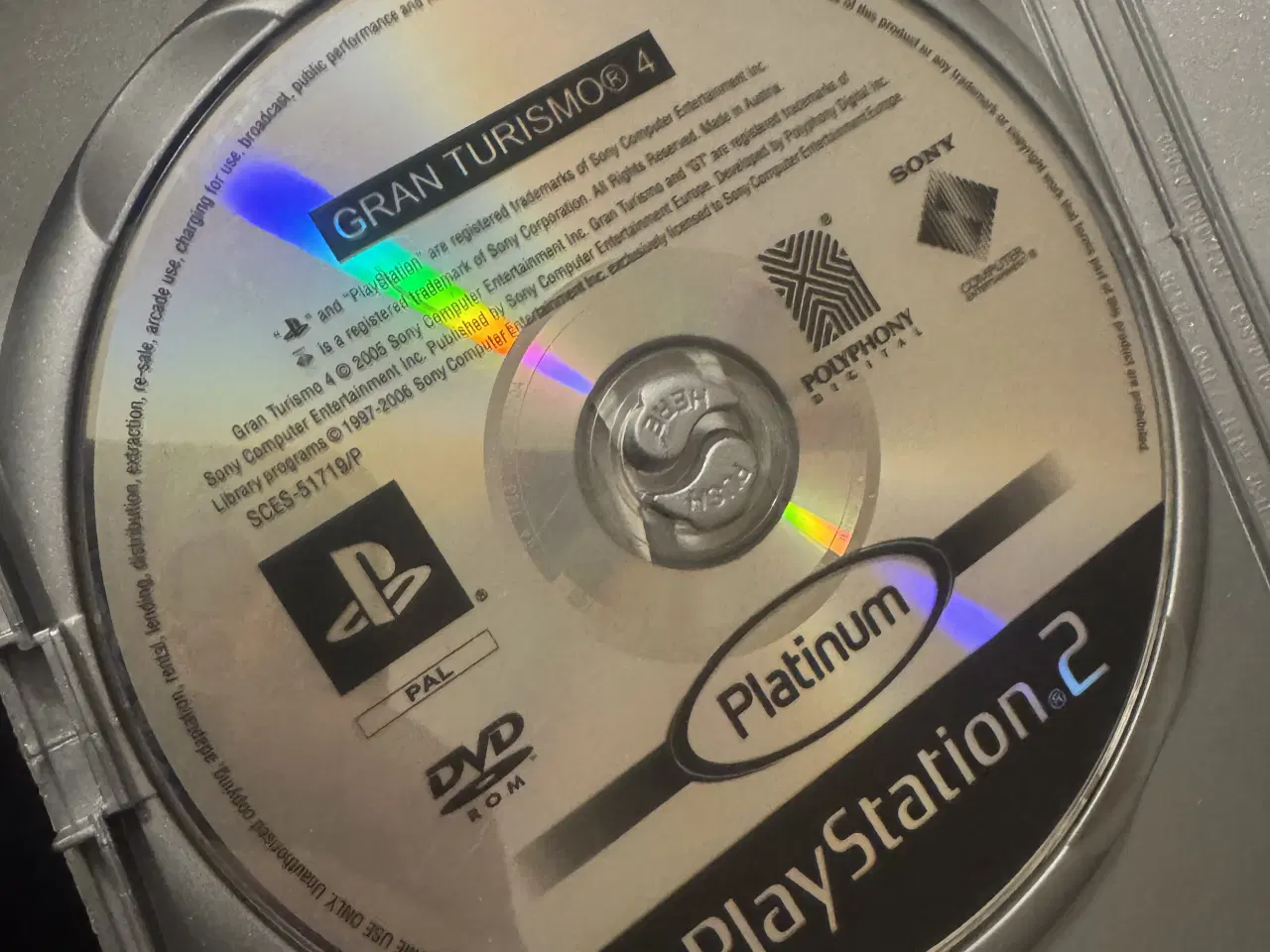 Billede 5 - Pack PlayStation 2 med to controller og et spill