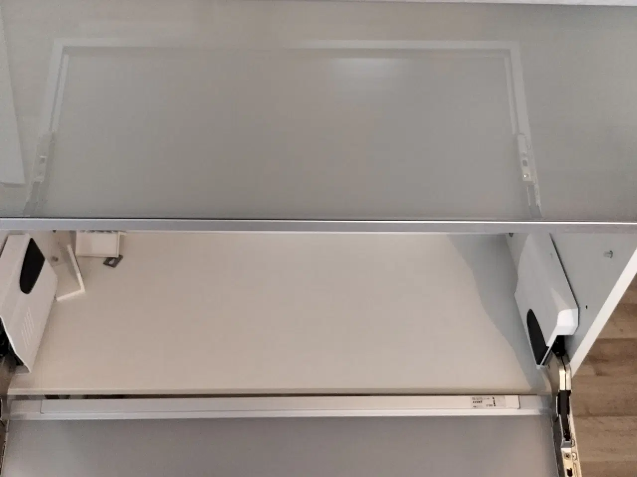 Billede 1 - Køkkenskab Kitchen cabinets with glass