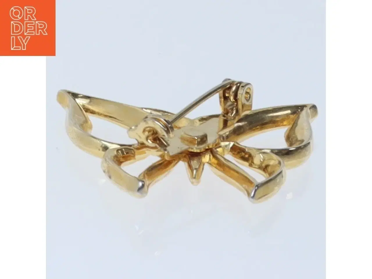 Billede 2 - Butterfly broche (str. 3 cm)