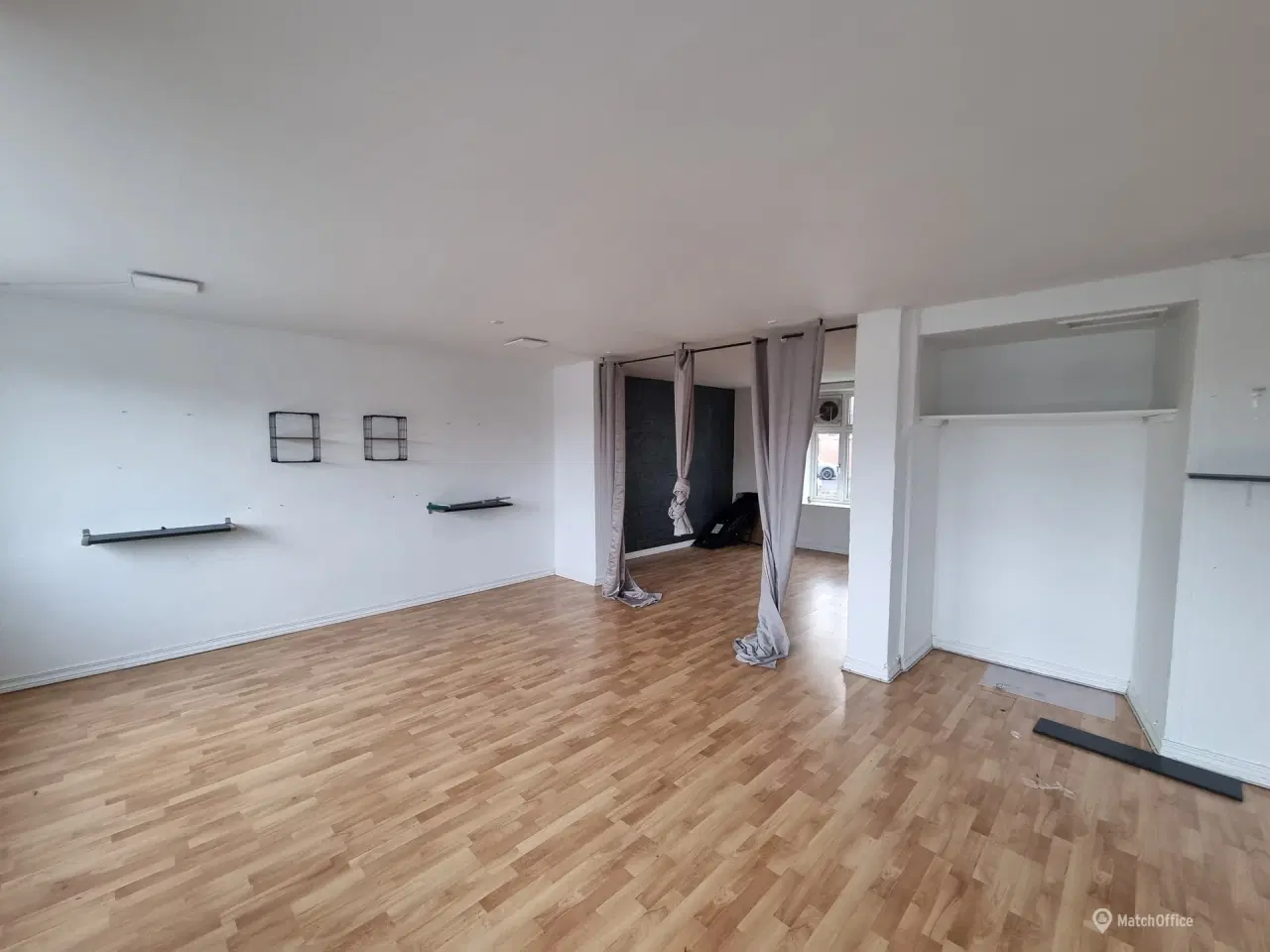 Billede 7 - Flot butiks- / kliniklokale på i alt 137 kvm