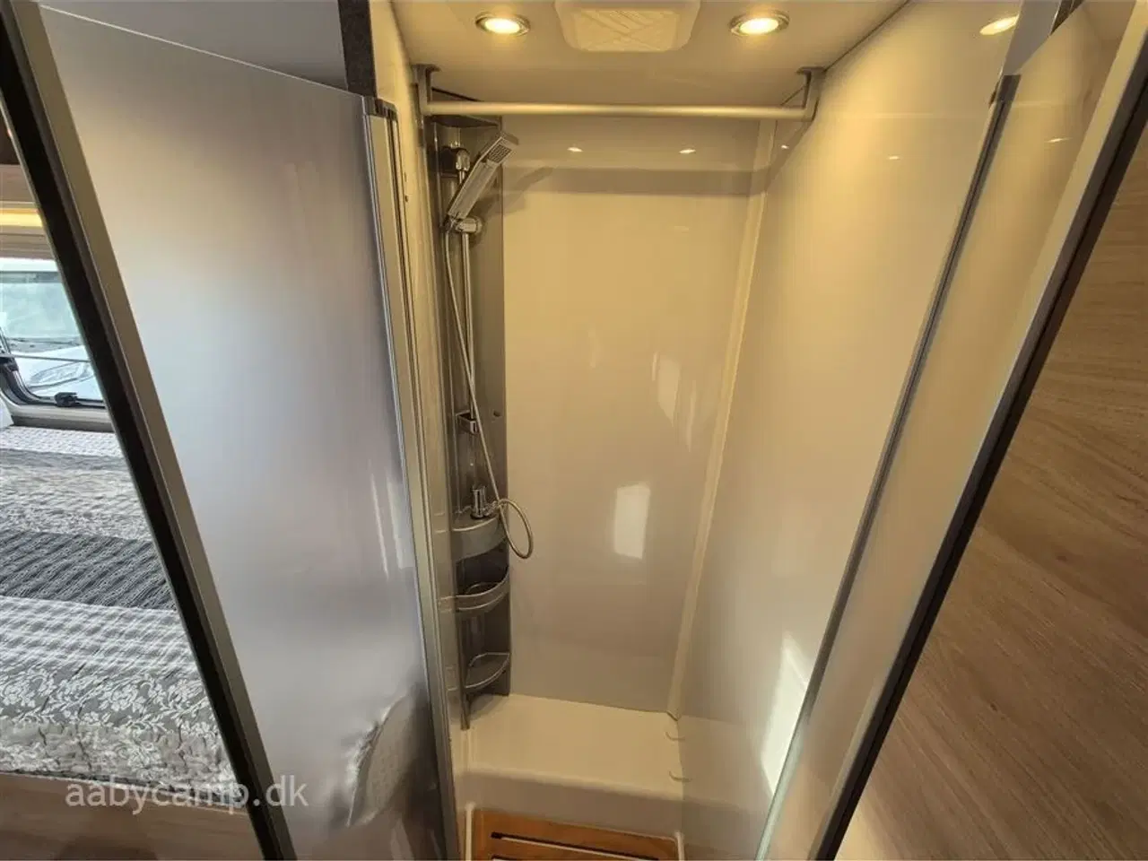 Billede 18 - 2023 - Dethleffs Just GO T7055 EB AUT. Automatgear. Solceller. Batteri. Markise. Elektrisk indgangstrin. Kun 29,000 Km !!!