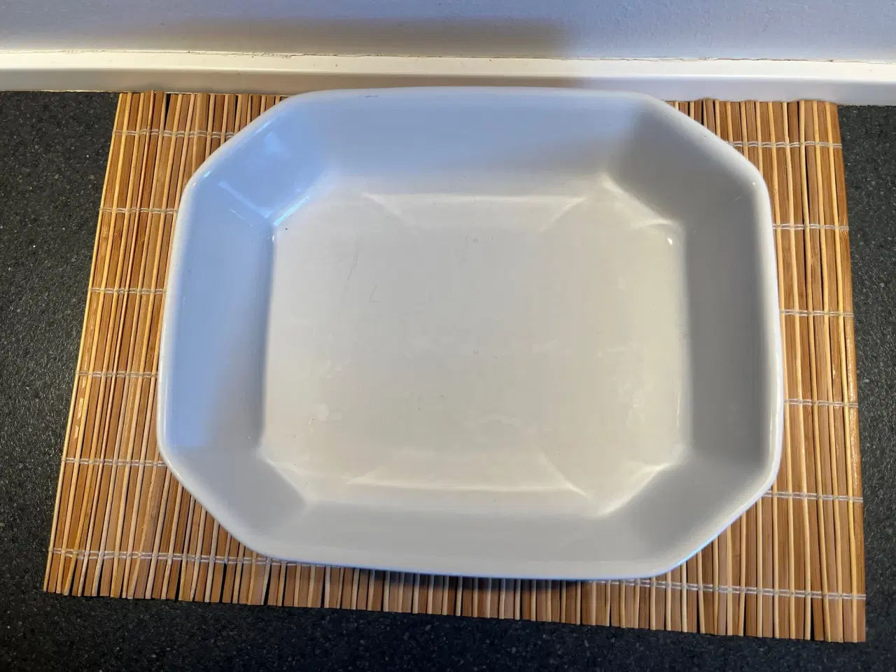 Billede 6 - 2 elegante ovnfaste Pillivuyt fade i 8-kantet form
