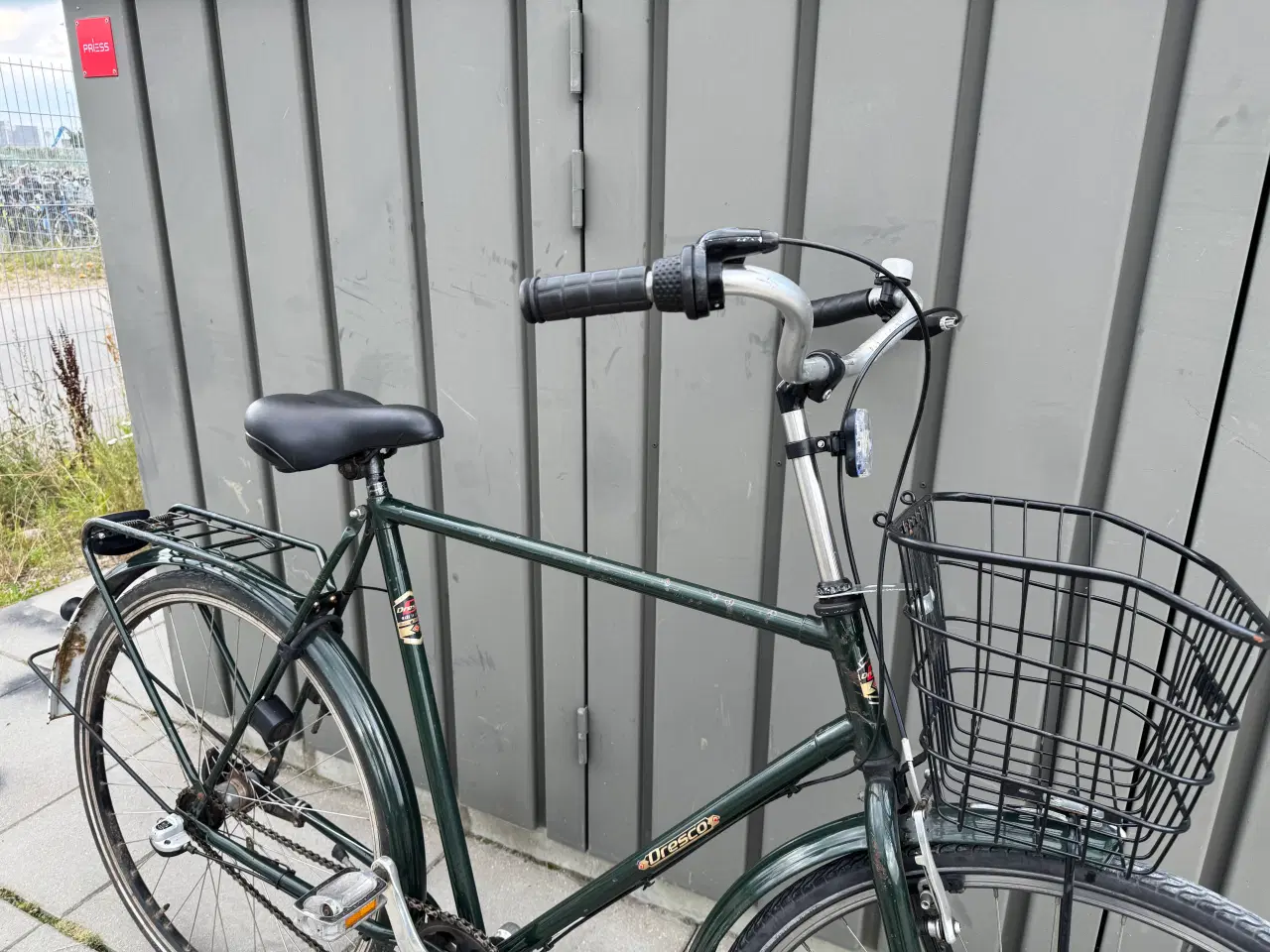 Billede 4 - Solid herrecykel m. kurv – klar til bykørsel 🚴‍♂️