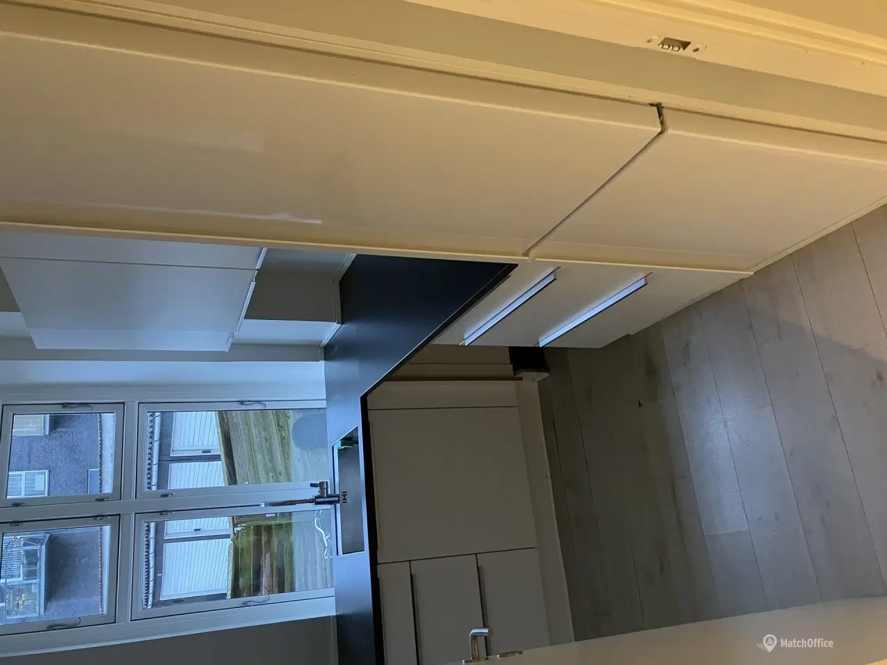 Billede 3 - Pæn istandsat butik ved indkørsel til spinderiet