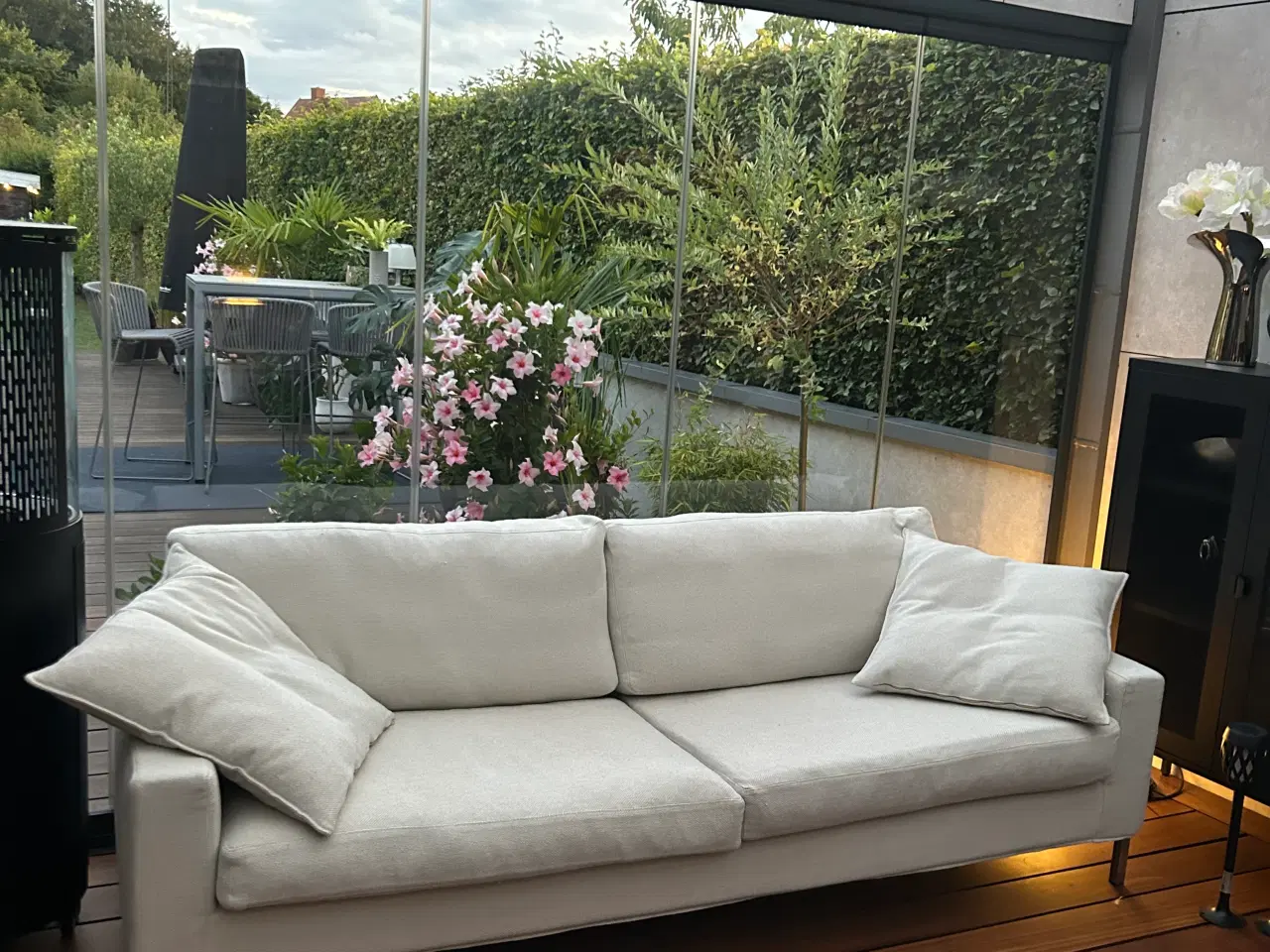 Billede 3 - Eilersen 2,5 Pers sofa i lyst struktur stof