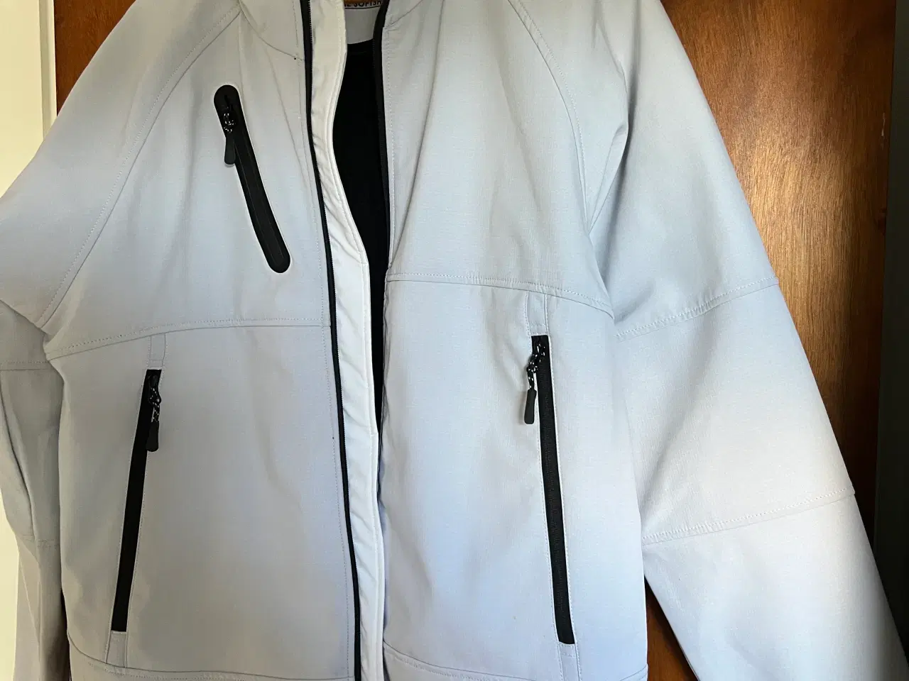 Billede 1 - Softshell jakke str L