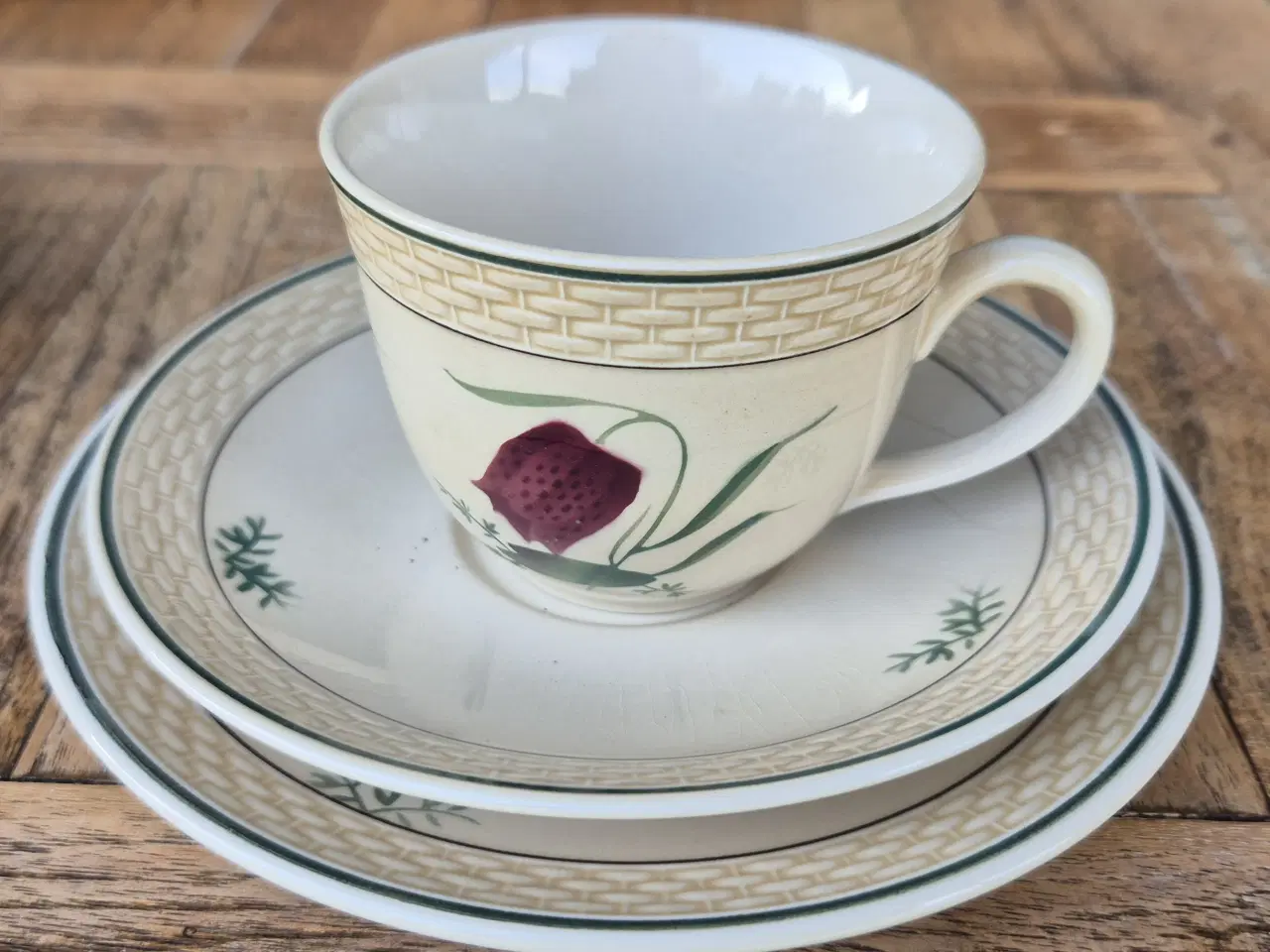 Billede 10 - Vibeæg ALUMINIA - spisestel - kaffestel dele