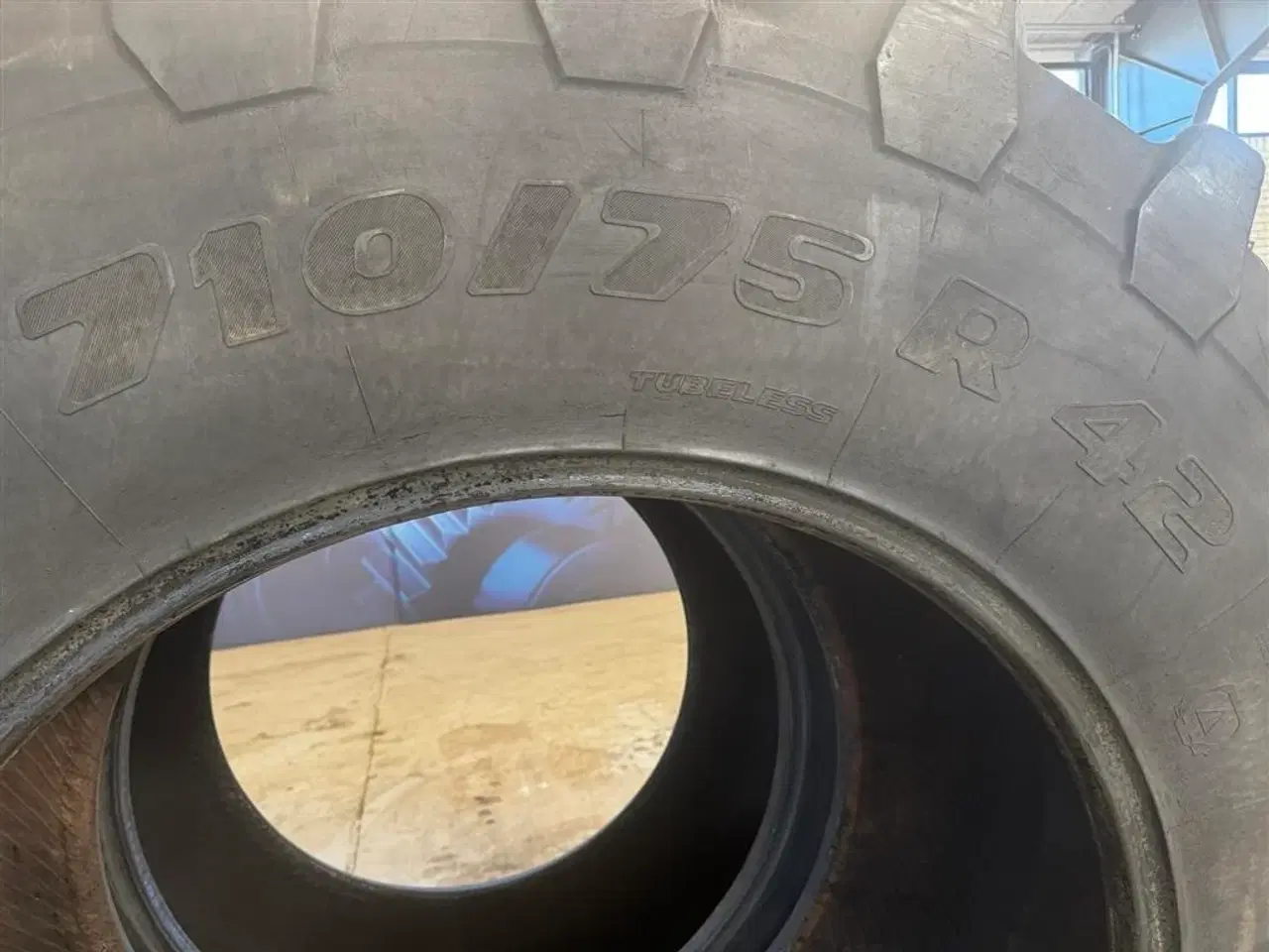 Billede 4 - Trelleborg 710/75R42