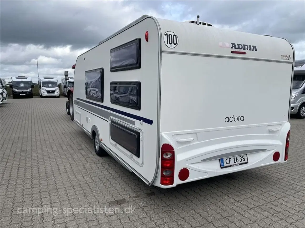 Billede 3 - 2011 - Adria Adora 563 PT   Pæn og velholdt køjevogn - Adria Adora 563 PT fra 2011 - Kan nu opleves hos Camping-Specialisten i Silkeborg