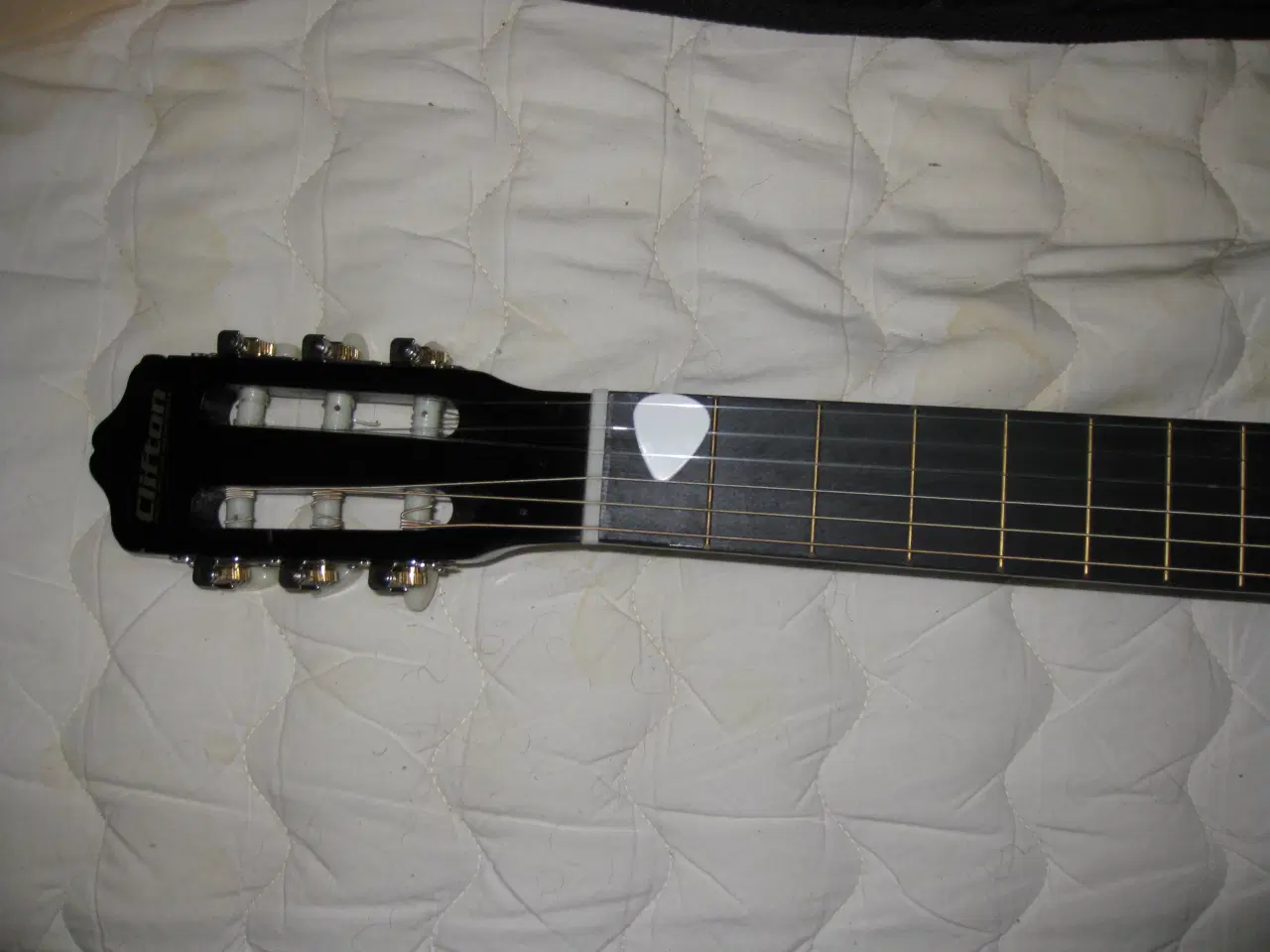 Billede 1 - akustisk guitar