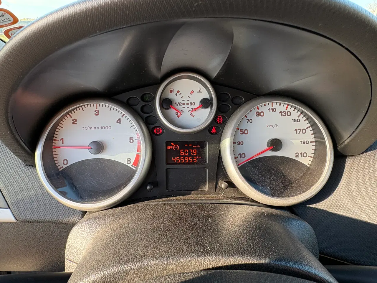 Billede 13 - Velkørende bil som holder syn til 2/2027