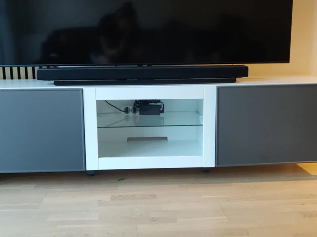Billede 3 - Tv bord