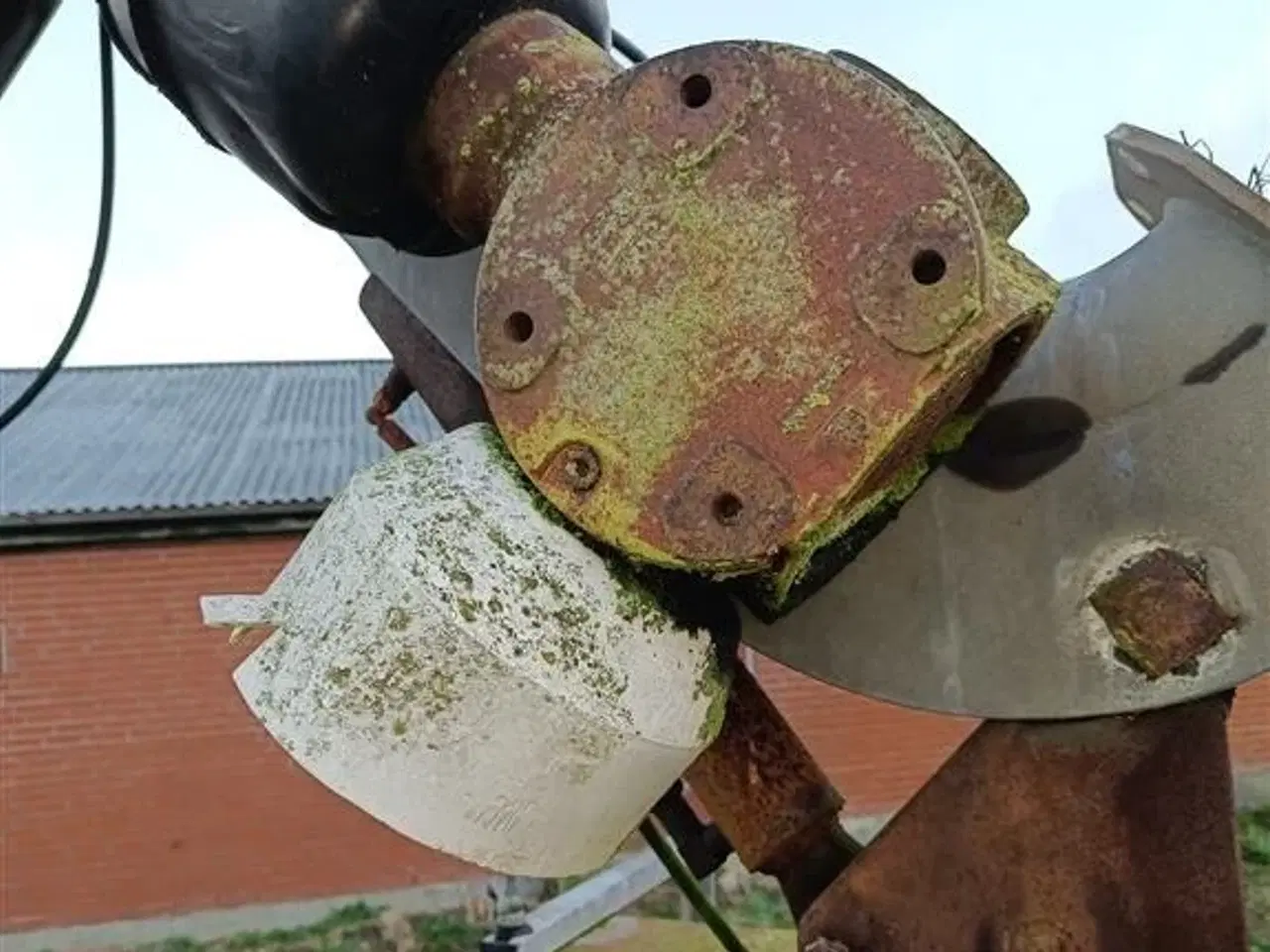 Billede 4 - - - - Defekt gyllepumpe